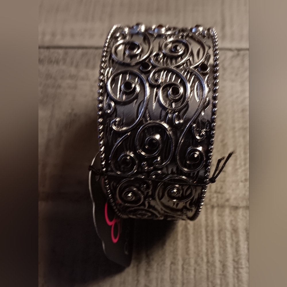 Paparazzi Purple and Silver Swirl Bracelet
